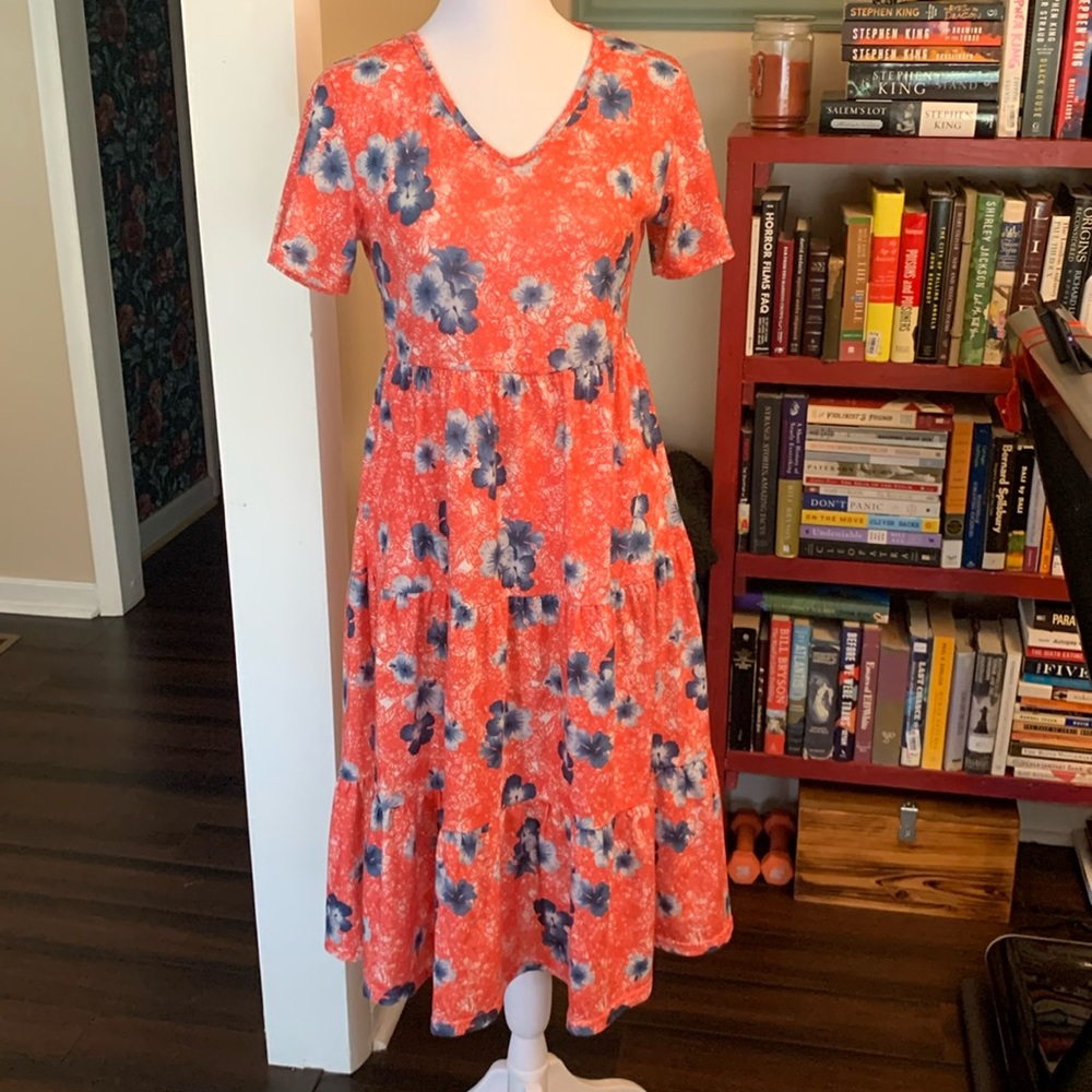 Coral dress tea length dress. Poly cotton blend. Size small.